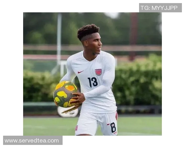 纵览足坛风云人物从昔日老球星到今日新星的辉煌名单